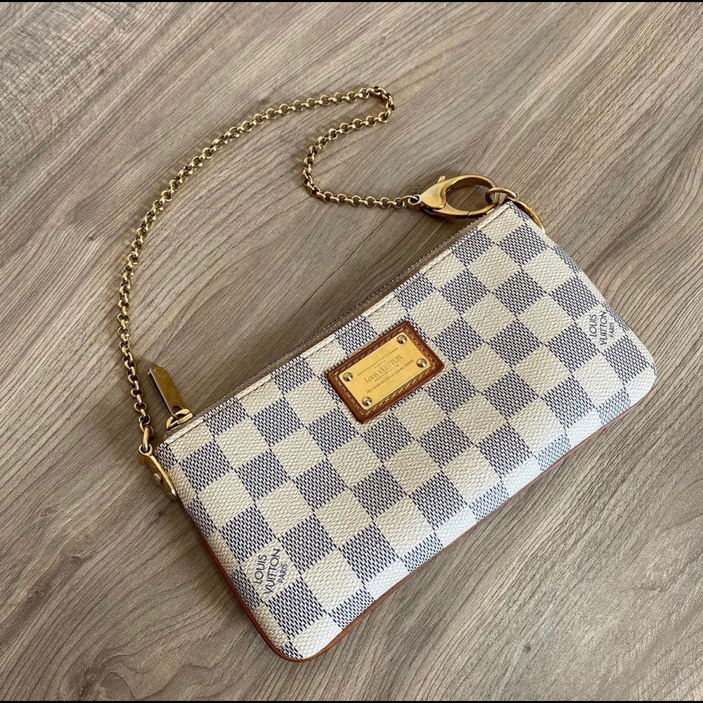 Louis Vuitton Damier Azur Pochette Milla MM